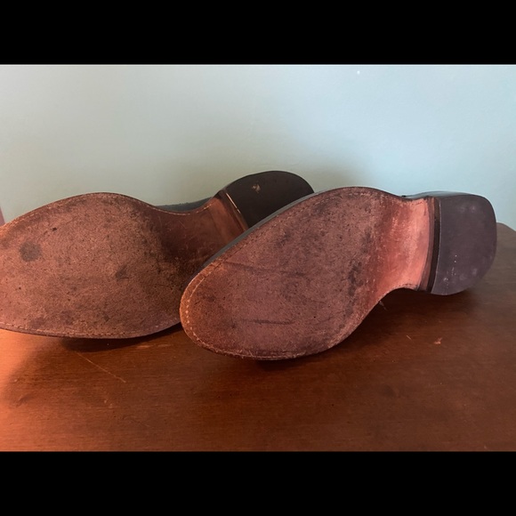 Classic Allen Edmunds Dress Shoe - Picture 7 of 7